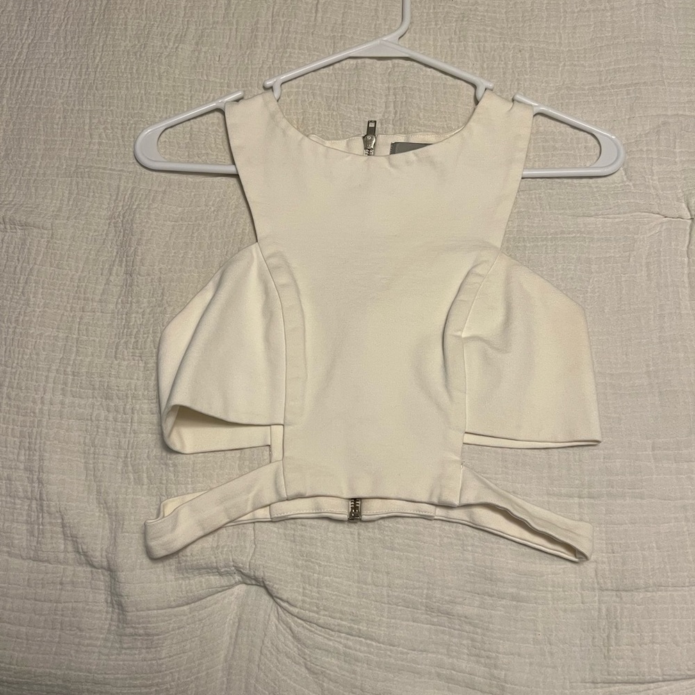 Cutout crop top size medium
